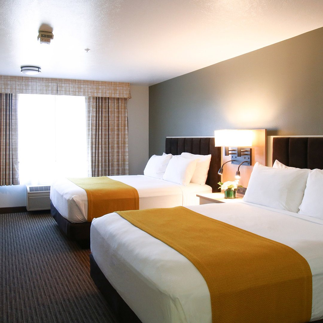 Oxford Suites Spokane Valley guest room
