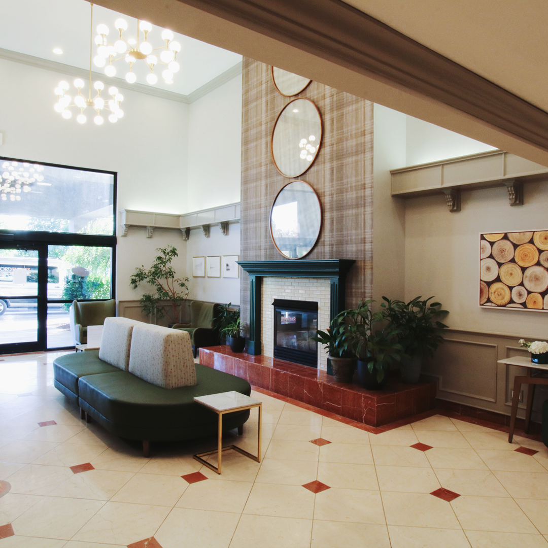 Oxford Suites Spokane Valley lobby