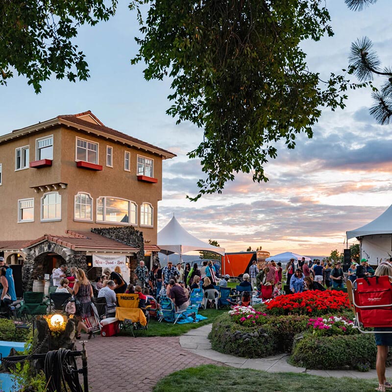 Arbor Crest Winery Summer Concert
